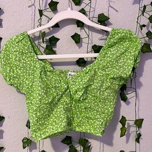 Trendy Green puff sleeve top by princess Polly